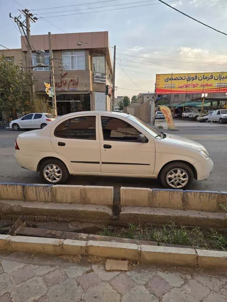 تیبا صندوق دار SX - 1400