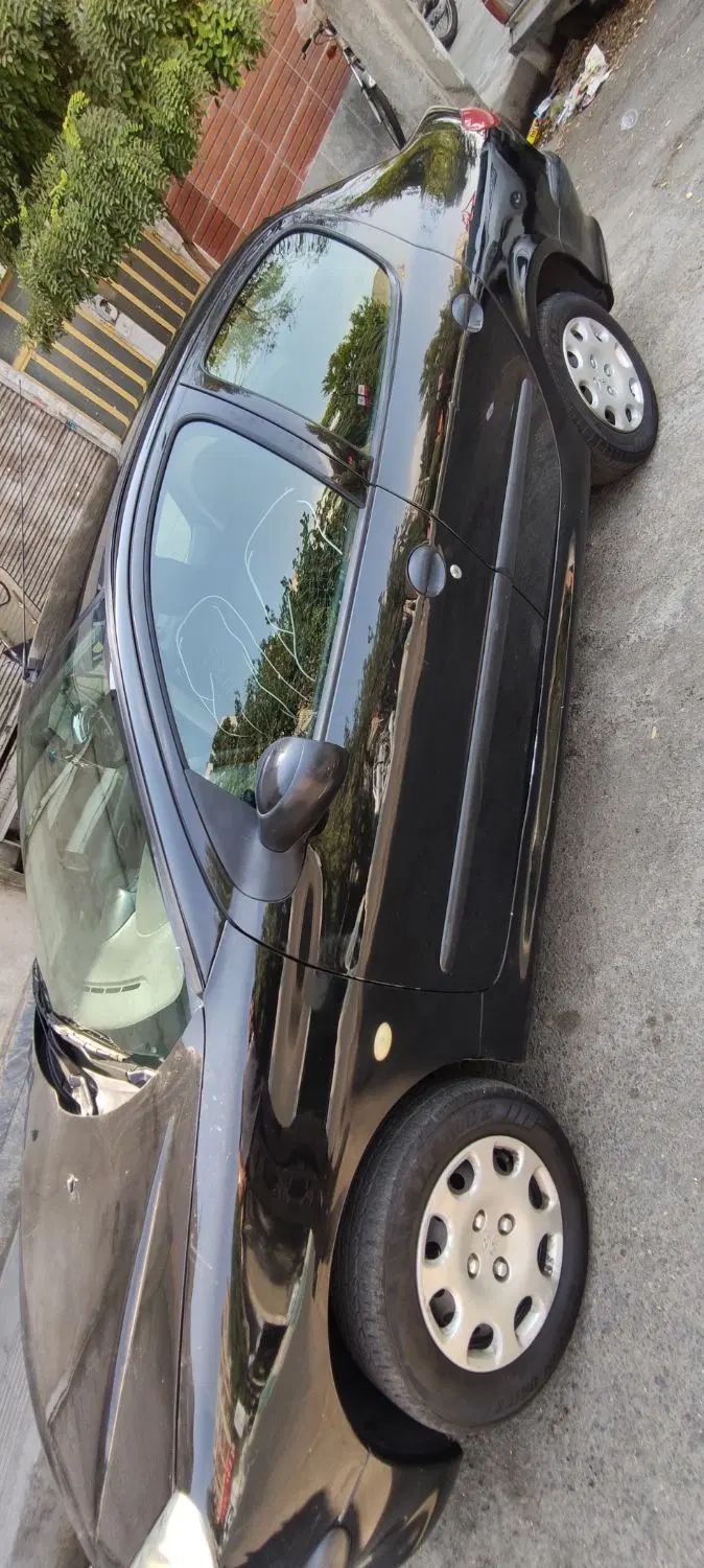 پژو ۲۰۶ صندوق دار v8 - 1390