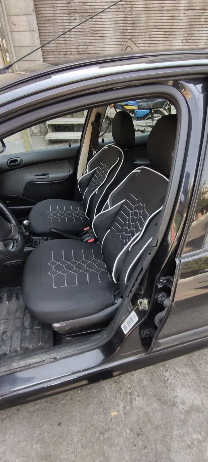 پژو ۲۰۶ صندوق دار v8 - 1390