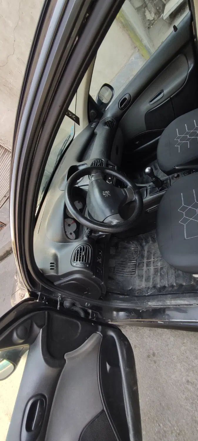 پژو ۲۰۶ صندوق دار v8 - 1390