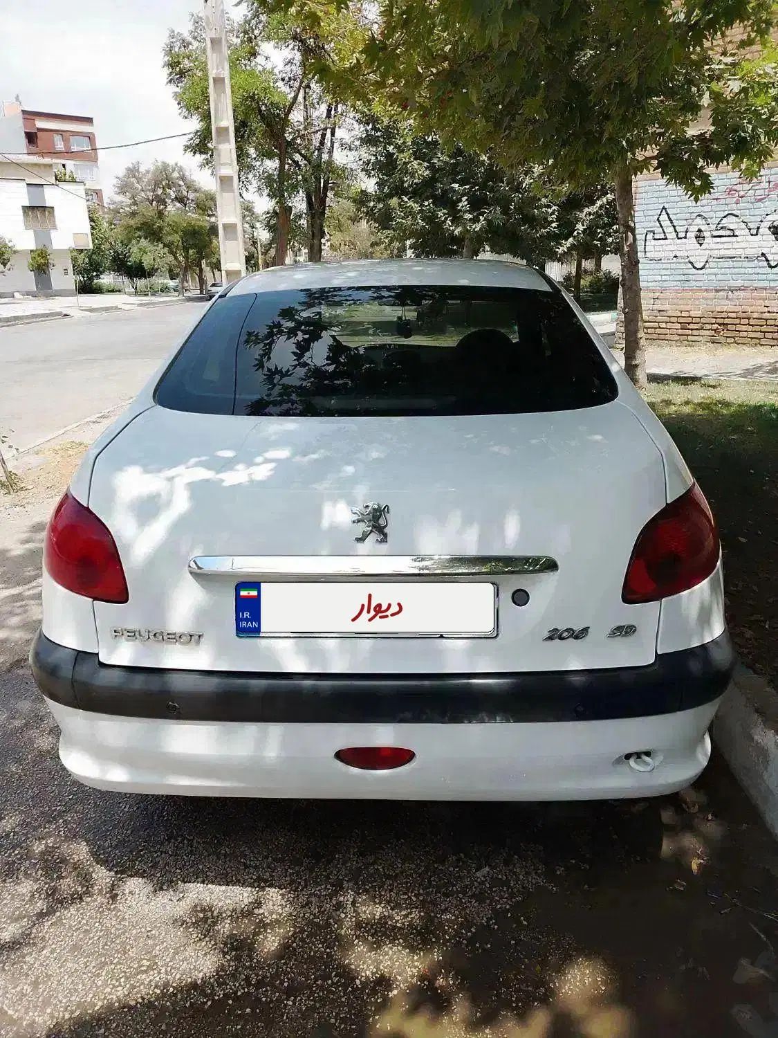 پژو ۲۰۶ صندوق دار v8 - 1398