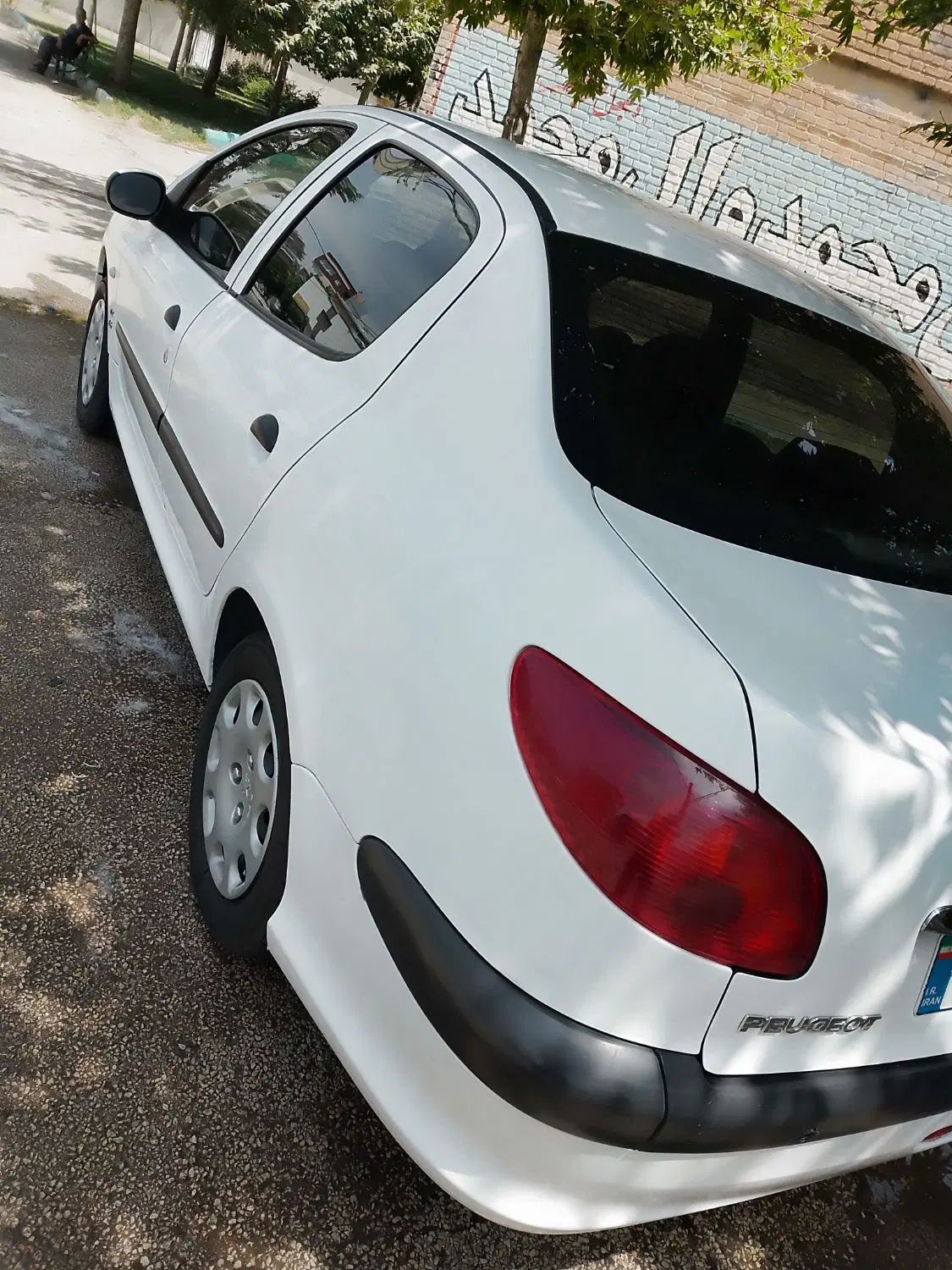 پژو ۲۰۶ صندوق دار v8 - 1398