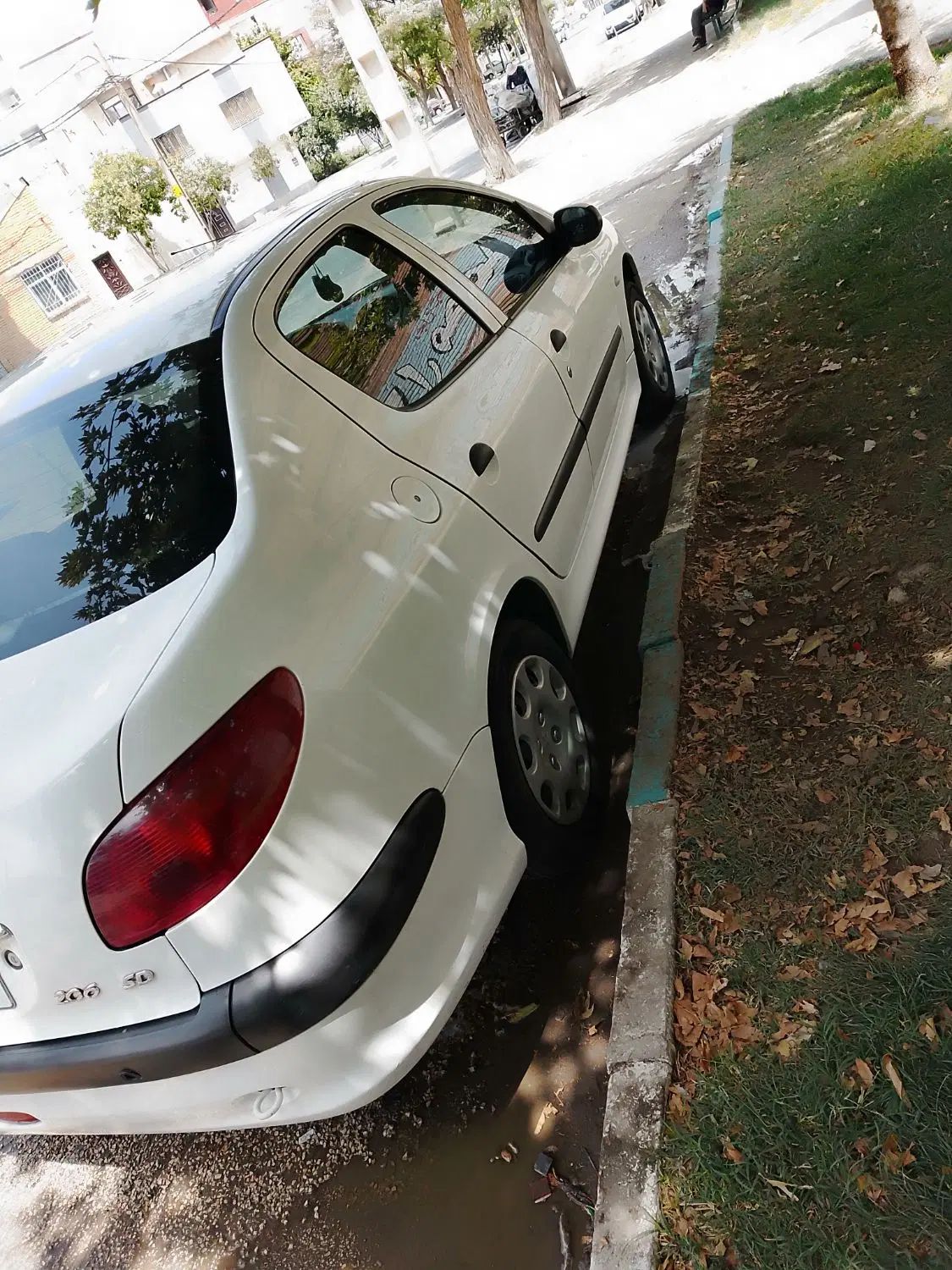 پژو ۲۰۶ صندوق دار v8 - 1398