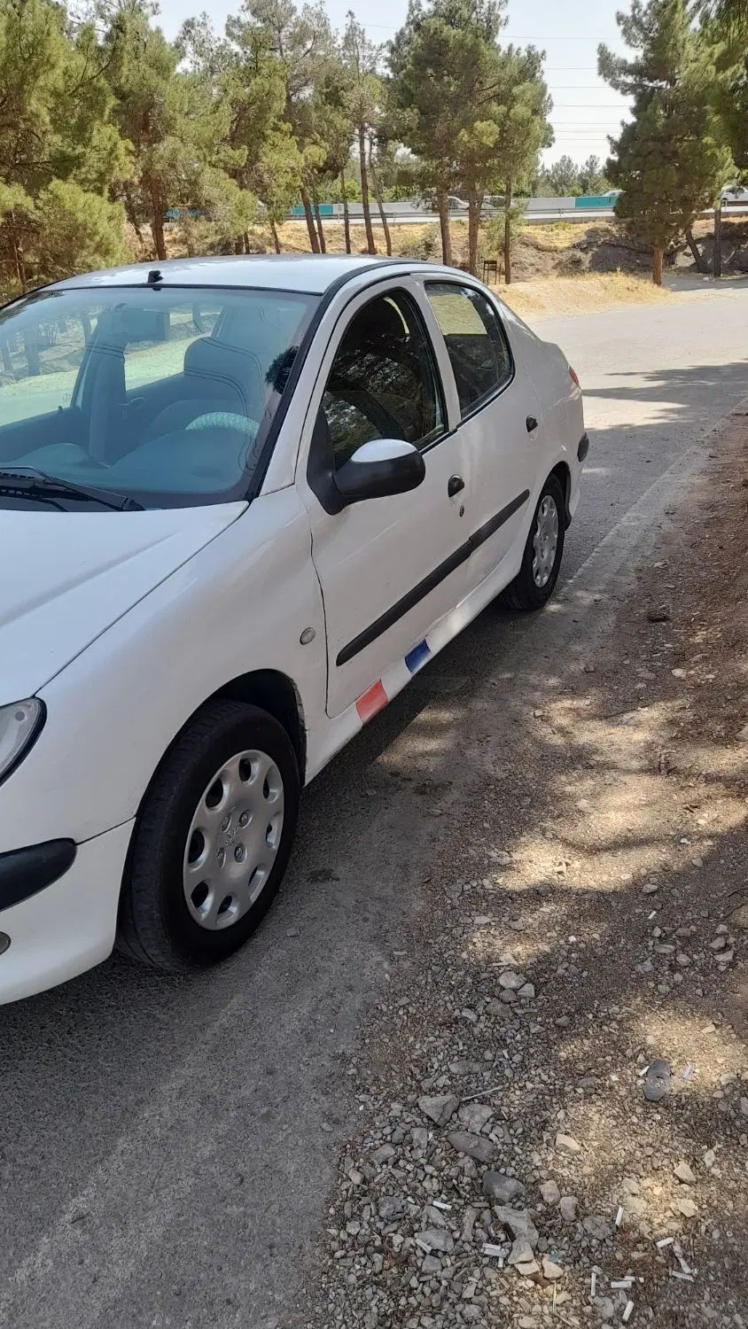 پژو ۲۰۶ صندوق دار v8 - 1394