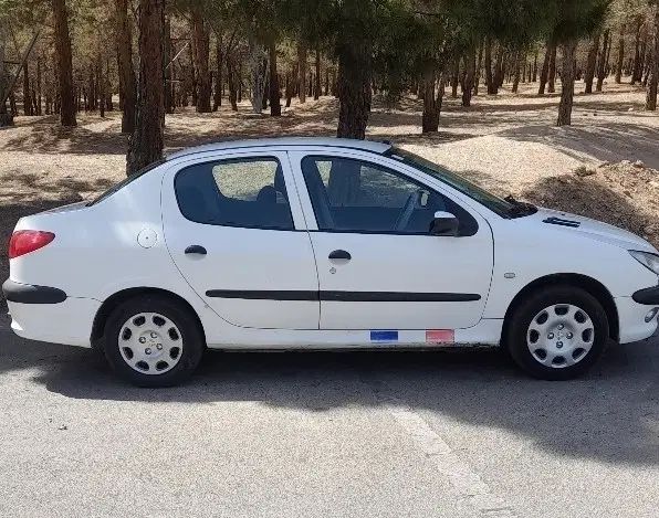 پژو ۲۰۶ صندوق دار v8 - 1394