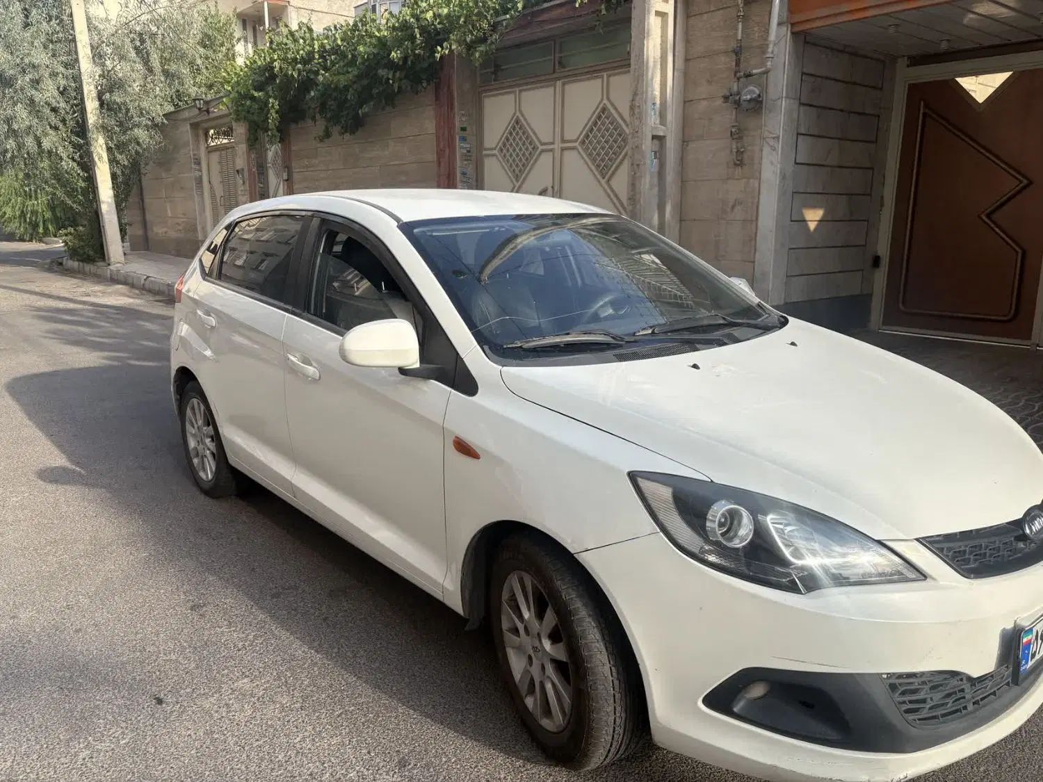 ام وی ام 315 هاچ بک اسپرت لاکچری - 1394