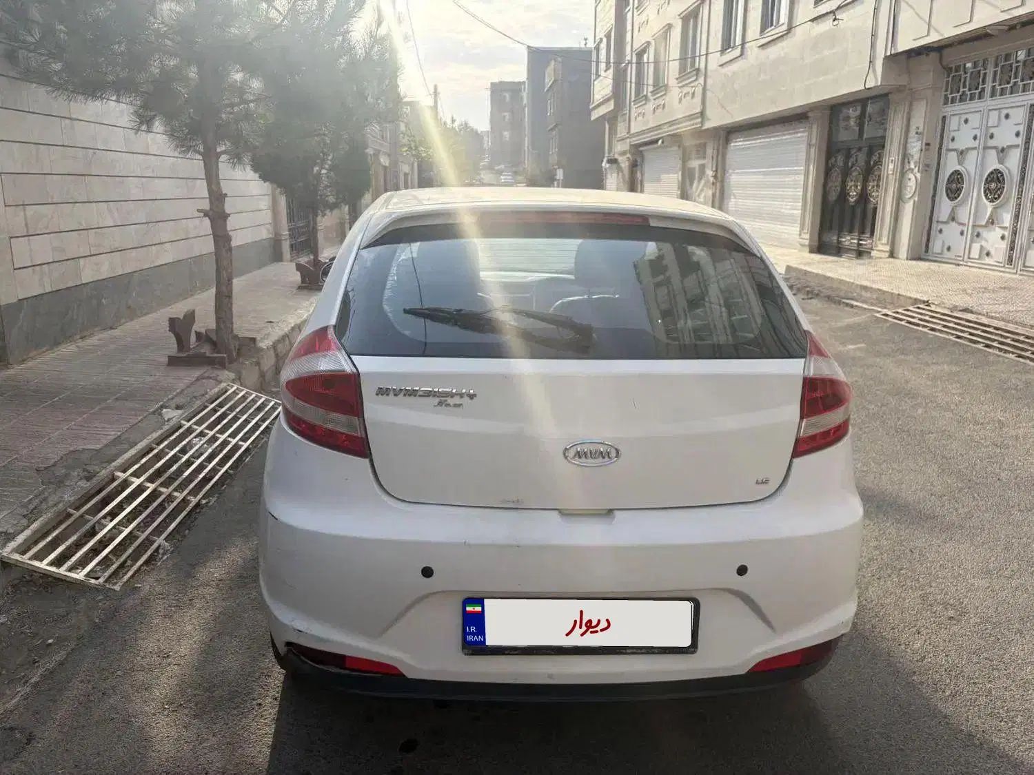 ام وی ام 315 هاچ بک اسپرت لاکچری - 1394