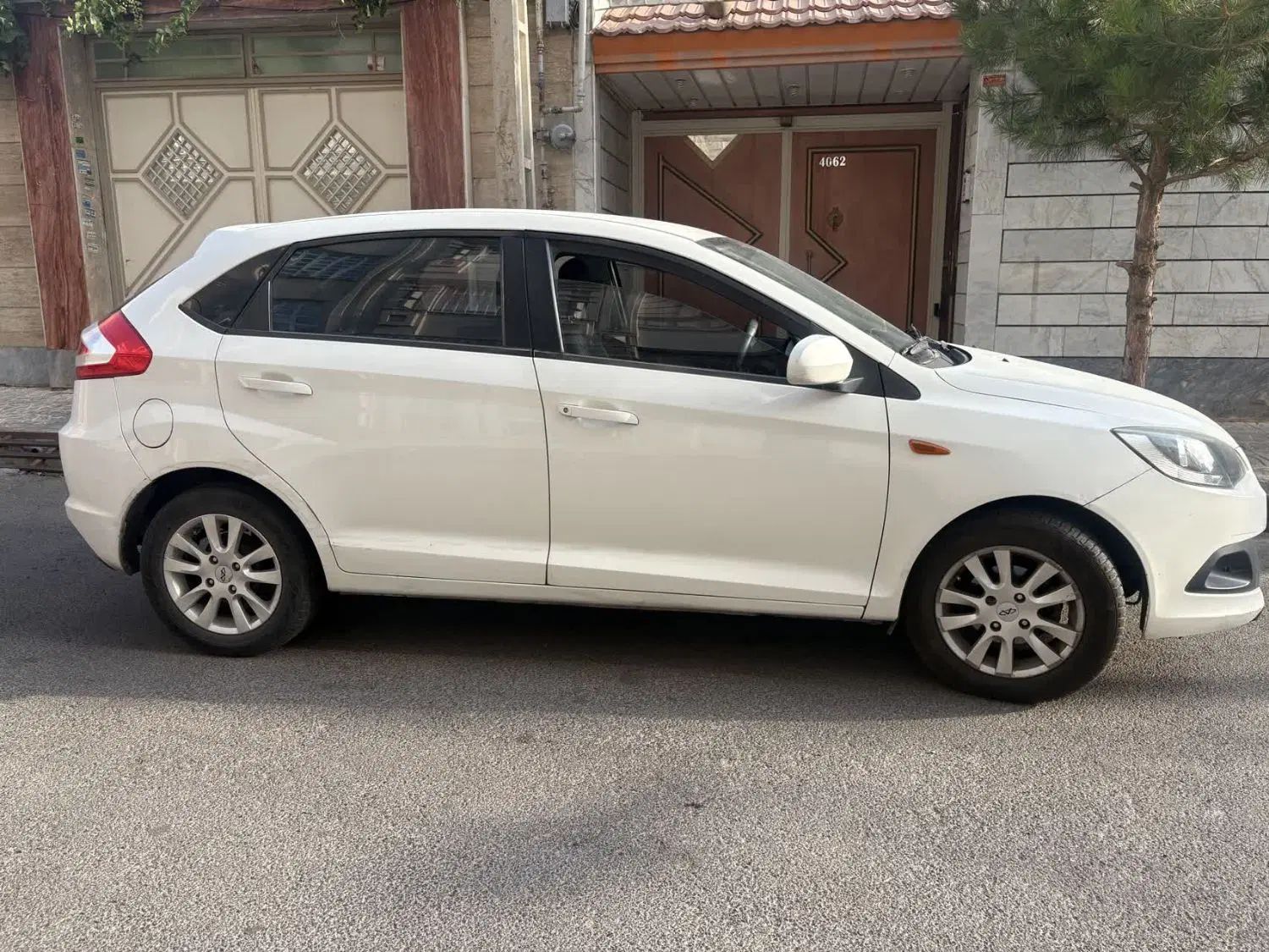 ام وی ام 315 هاچ بک اسپرت لاکچری - 1394