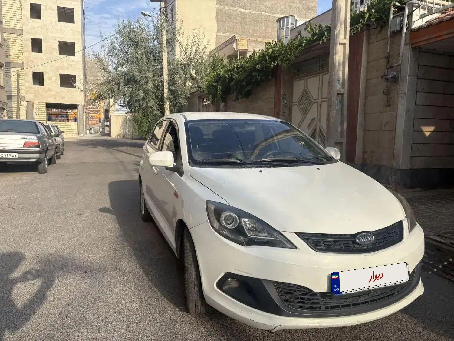 خودرو ام وی ام، 315 هاچ بک آگهی ann_19993111