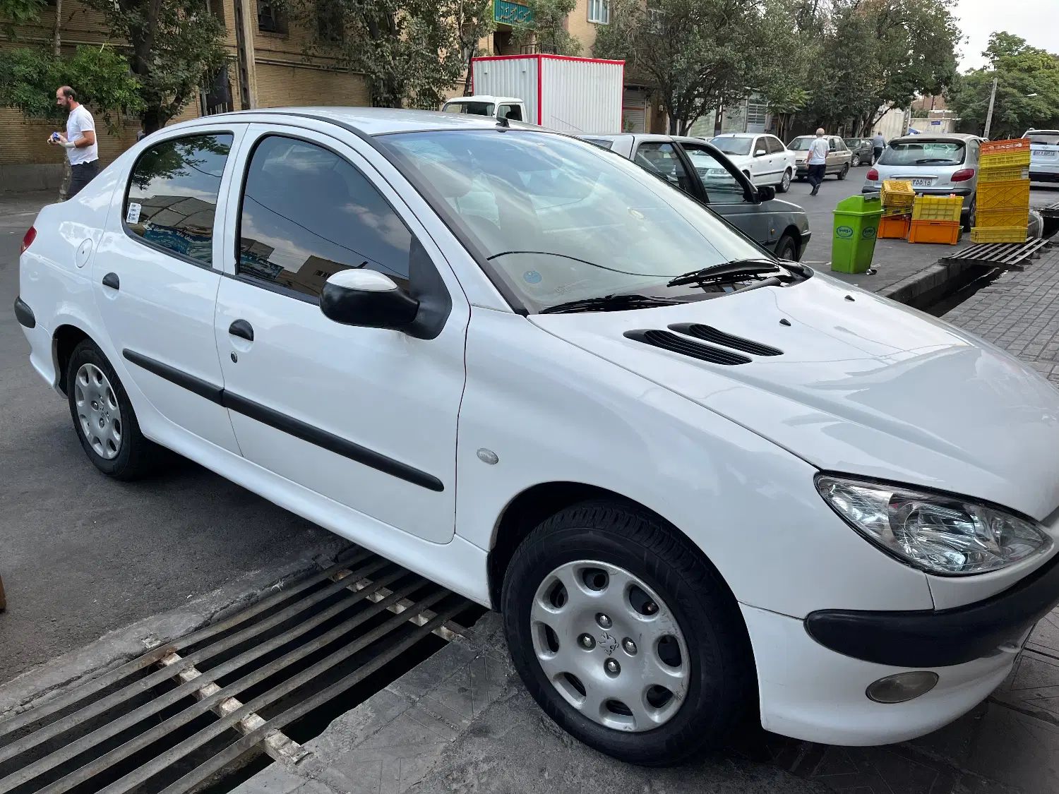 پژو ۲۰۶ صندوق دار v8 - 1397