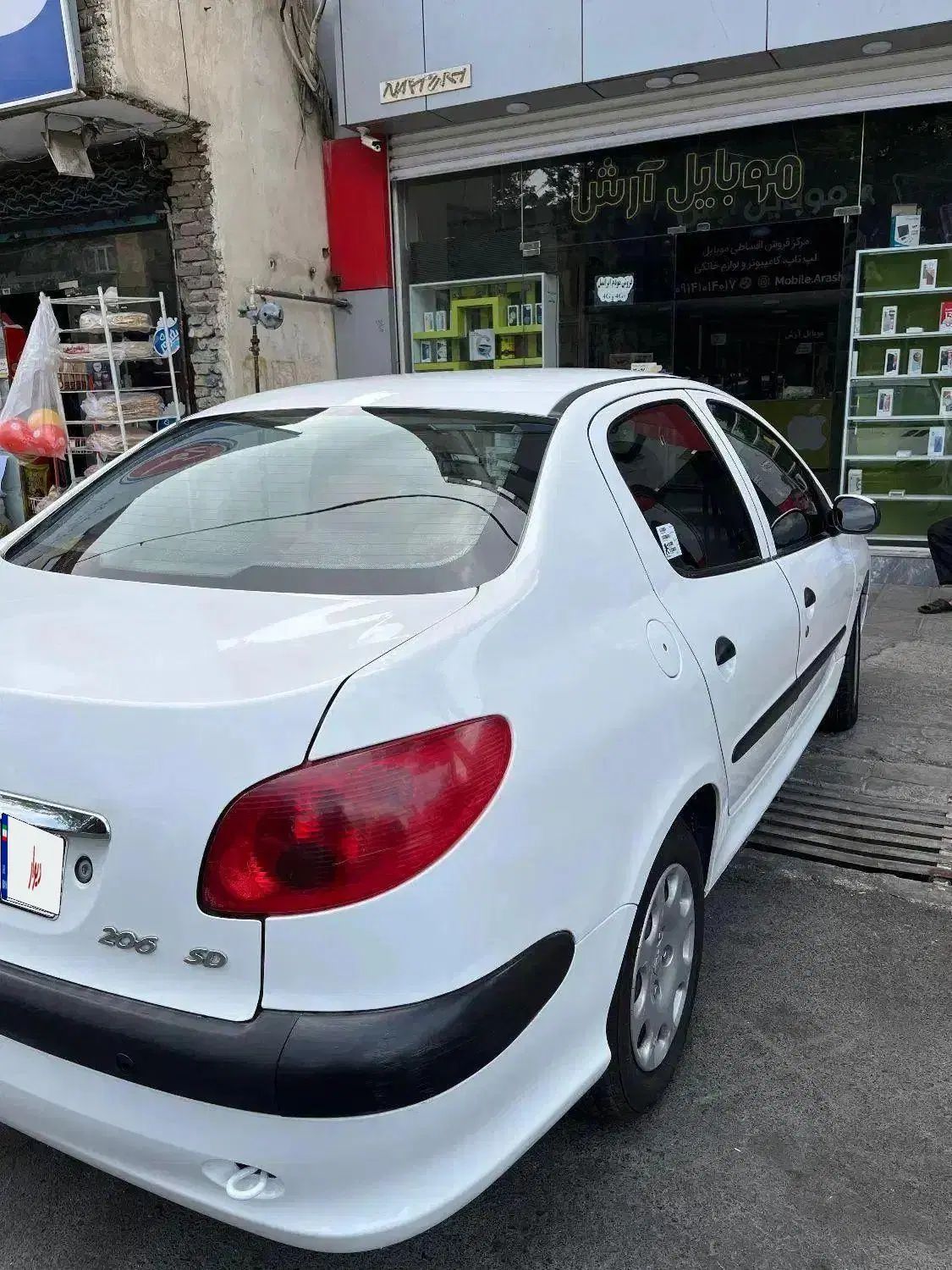 پژو ۲۰۶ صندوق دار v8 - 1397