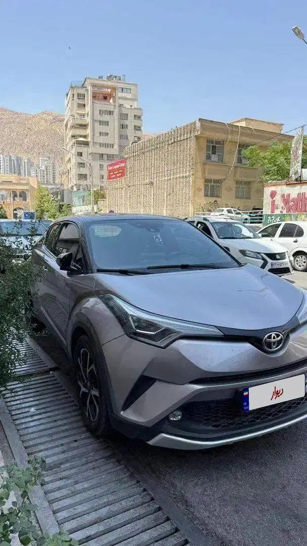 تویوتا کمری XLE - 2018