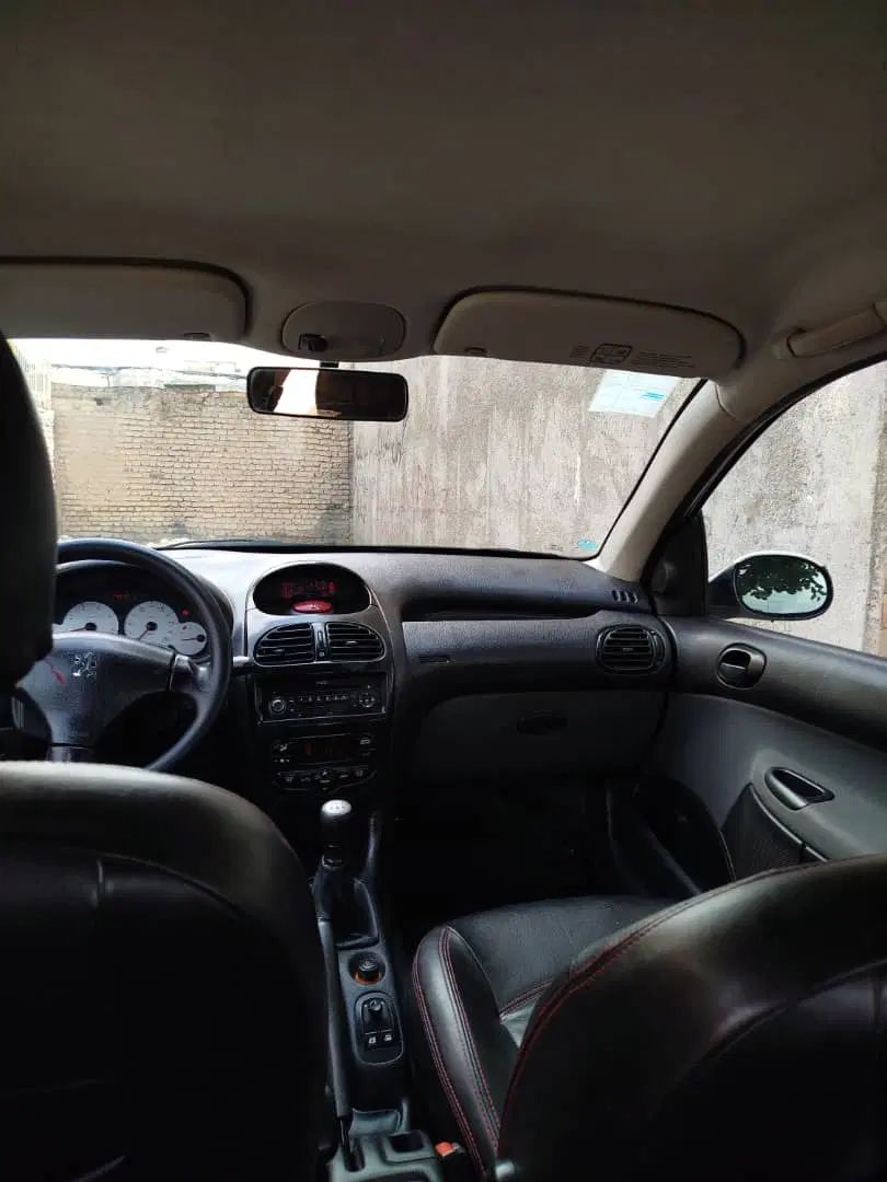 پژو ۲۰۶ صندوق دار v8 - 1394