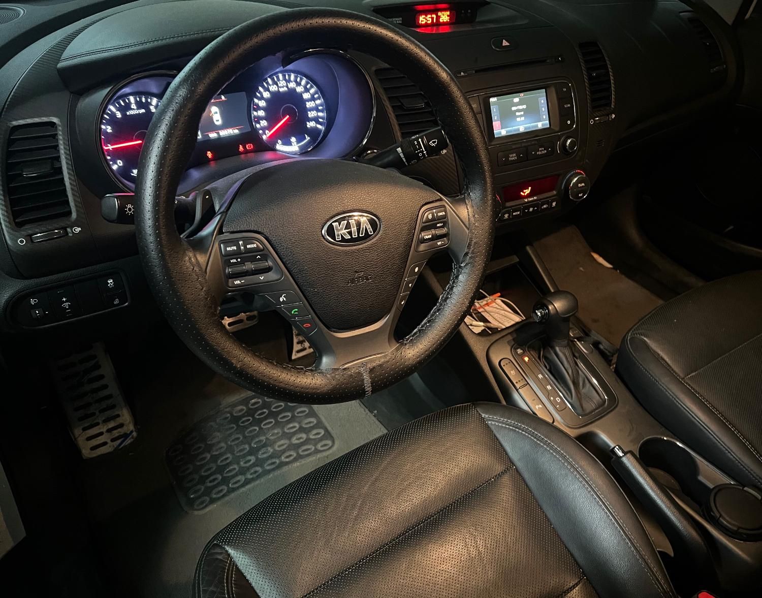 کیا سراتو 2.0 لیتر اتوماتیک GT لاین - 2016