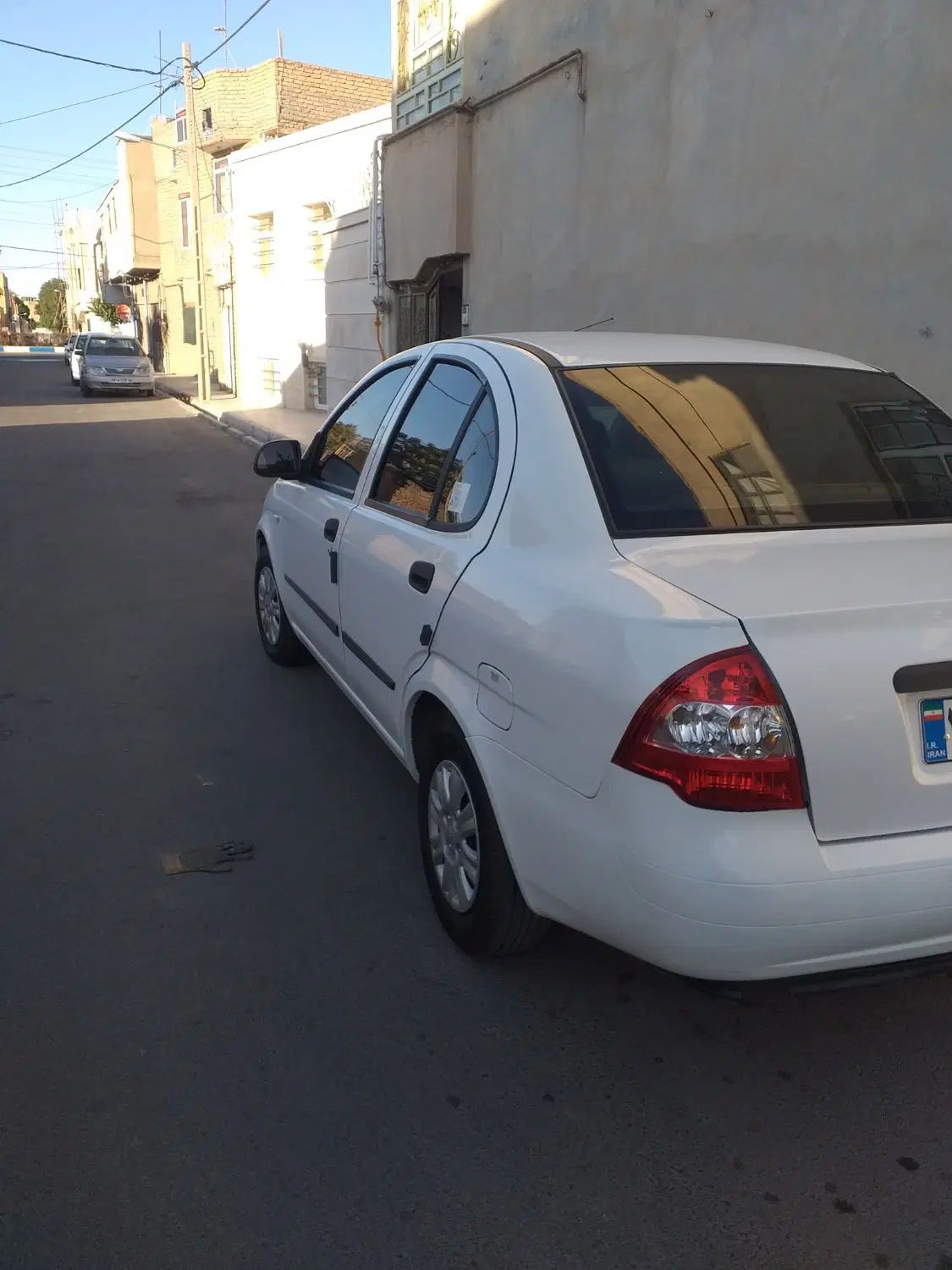 تیبا صندوق دار SX - 1401