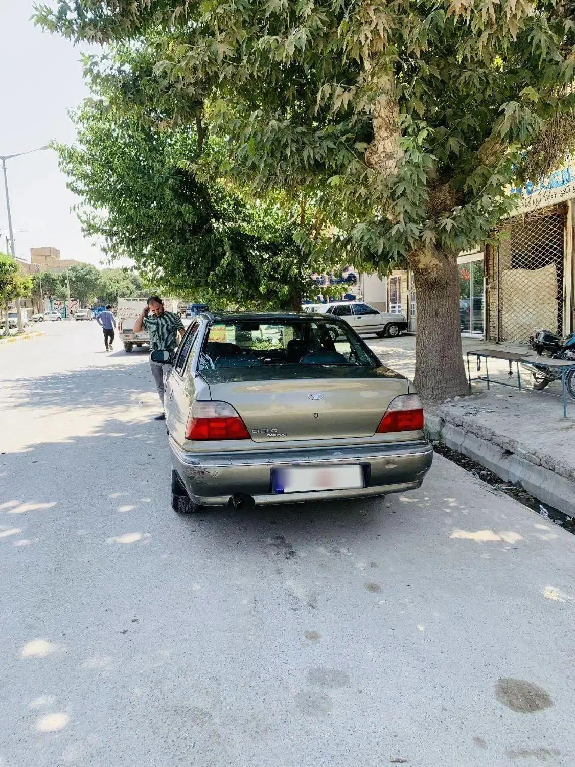 دوو سیلو سدان - 1381