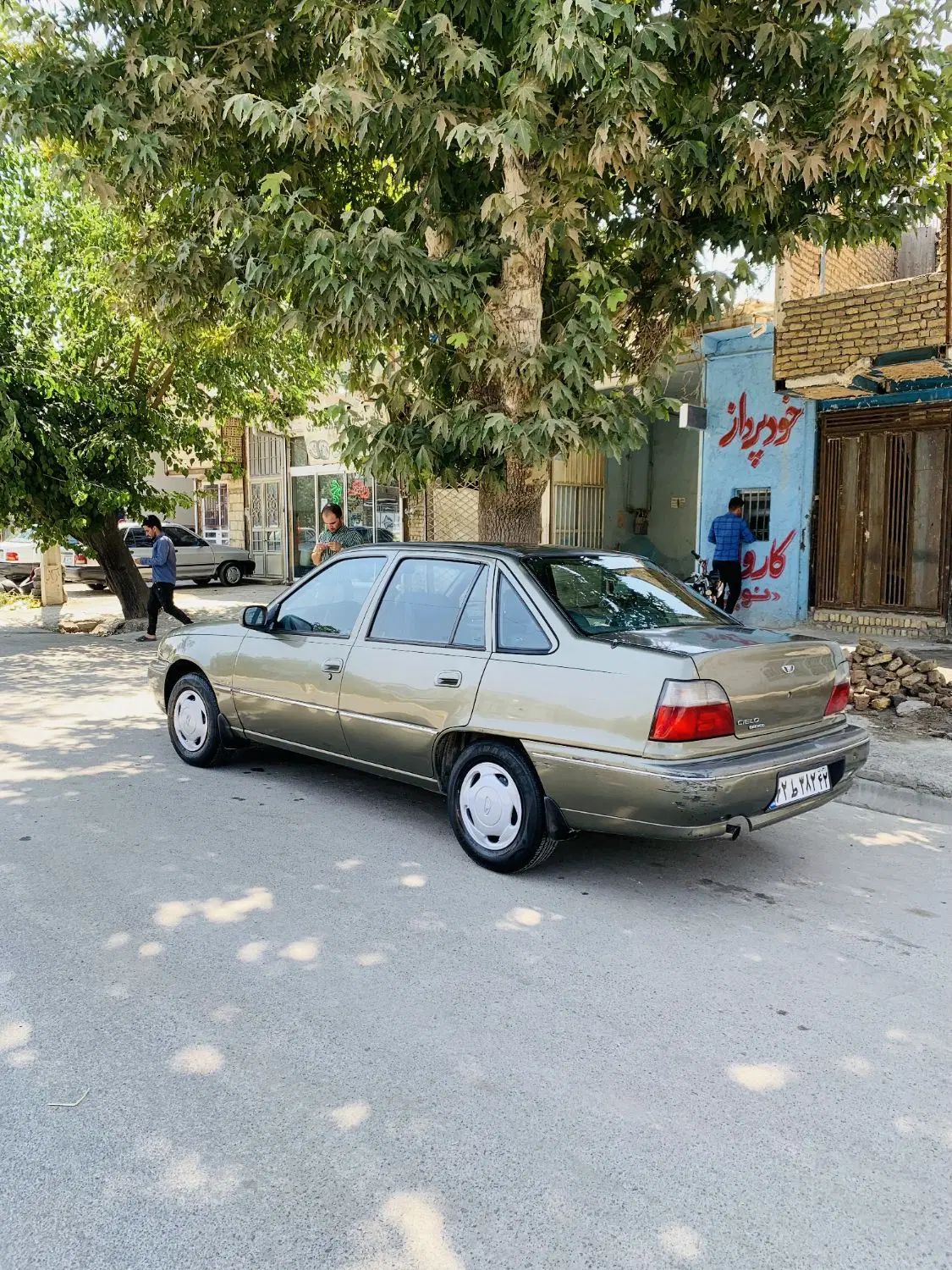 دوو سیلو سدان - 1381