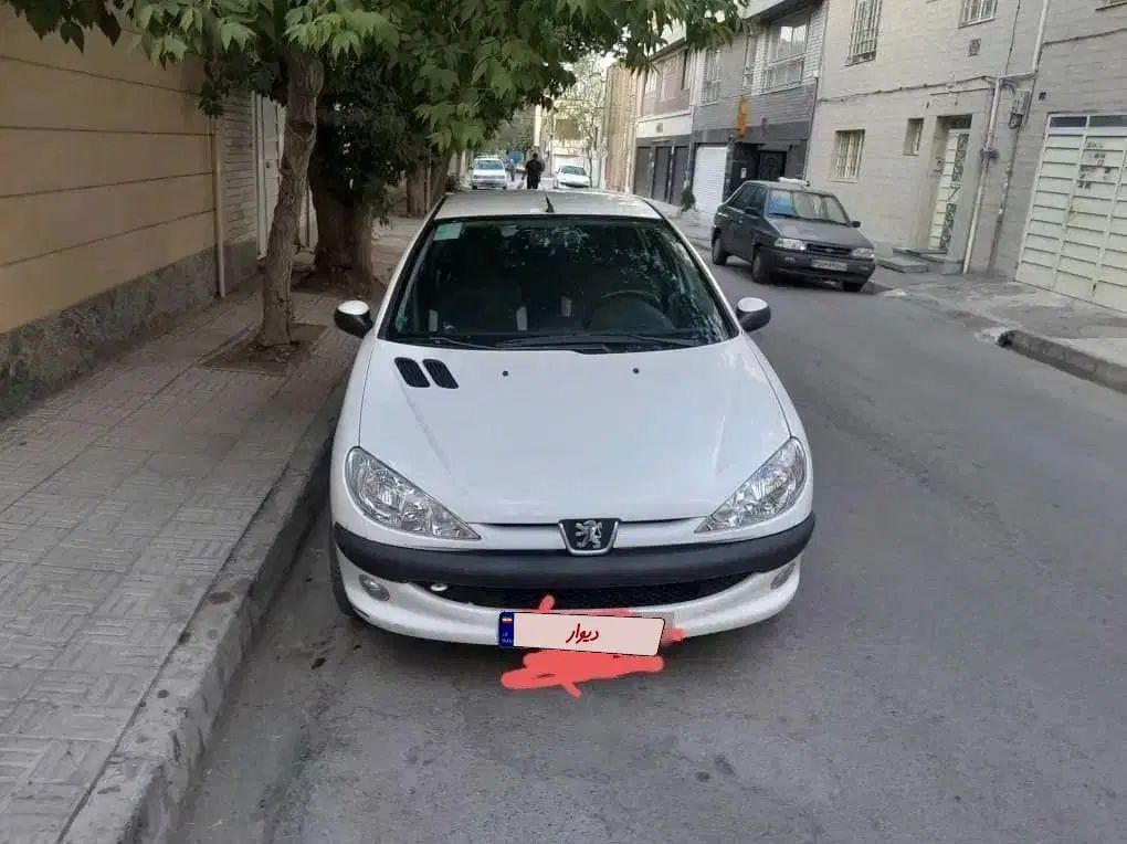پژو ۲۰۶ صندوق دار v8 - 1397