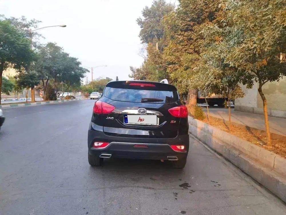 جک S3 اتوماتیک - 1402