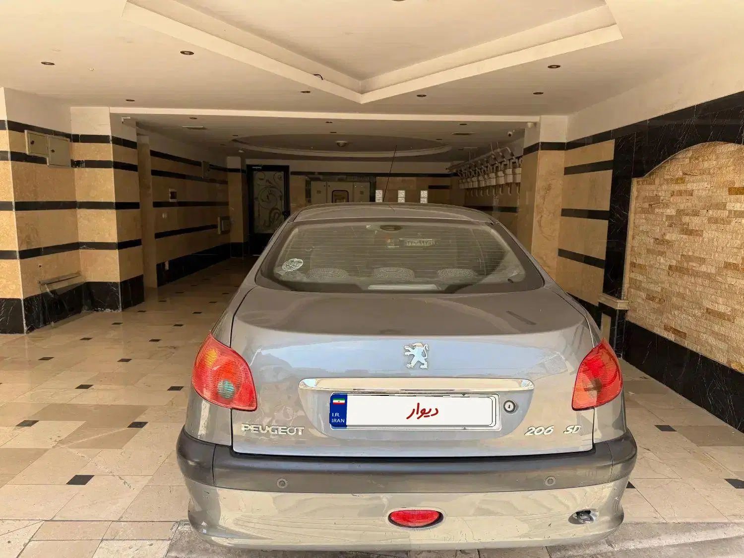 پژو ۲۰۶ صندوق دار v8 - 1397