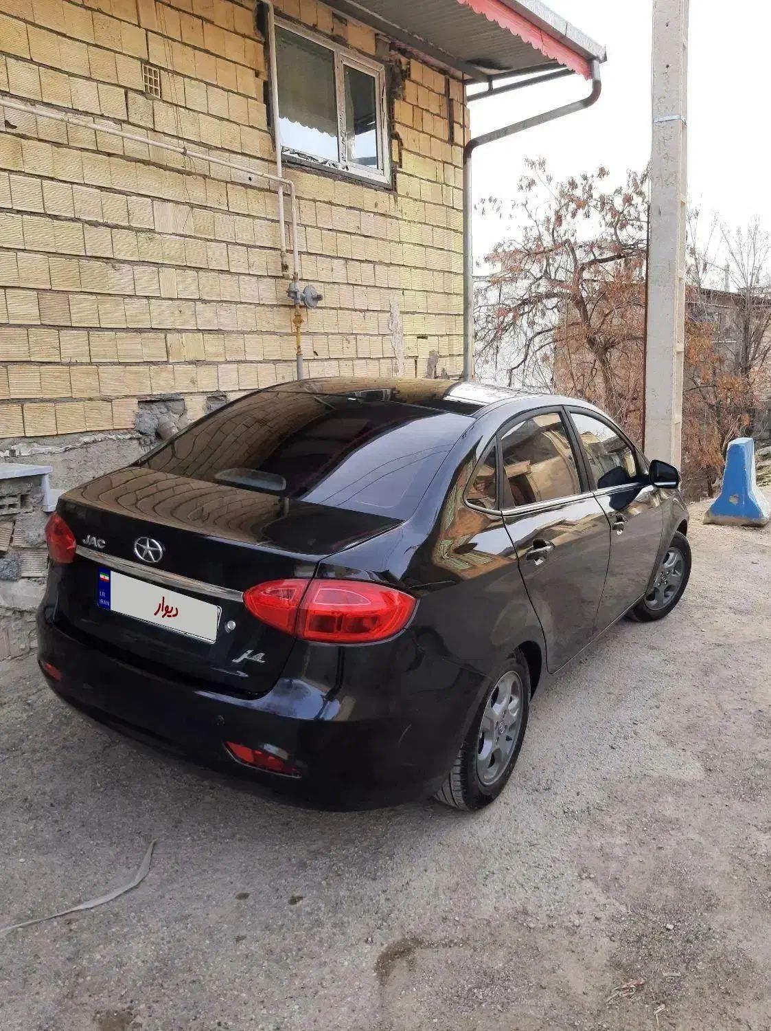 جک J4 اتوماتیک ساده - 1402