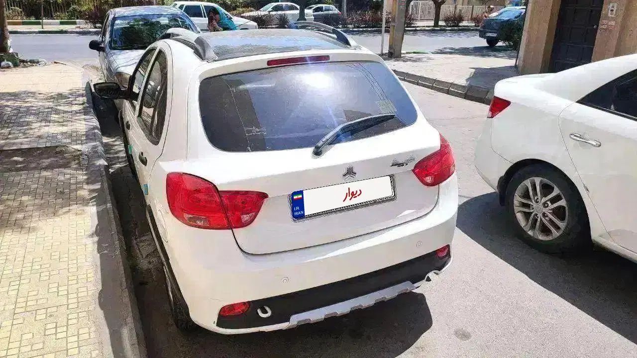 کوییک R دنده‌ای - 1402