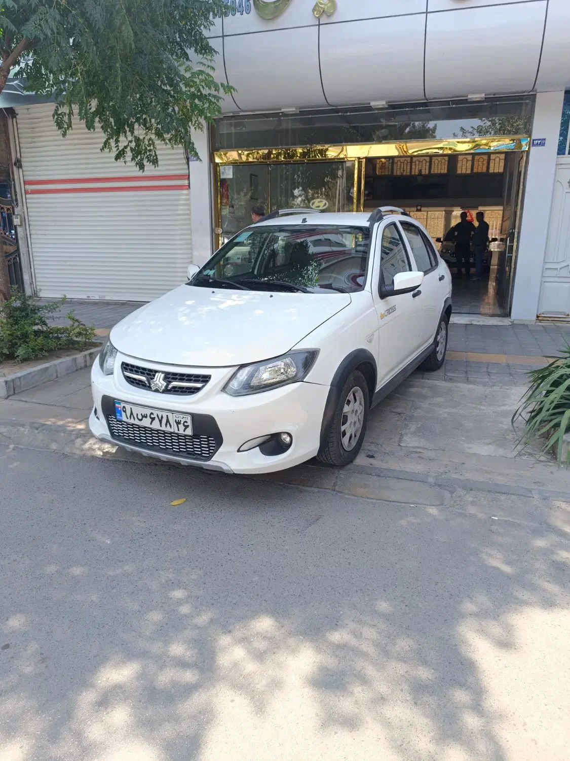 خودرو کوییک، معمولی آگهی ann_19994533