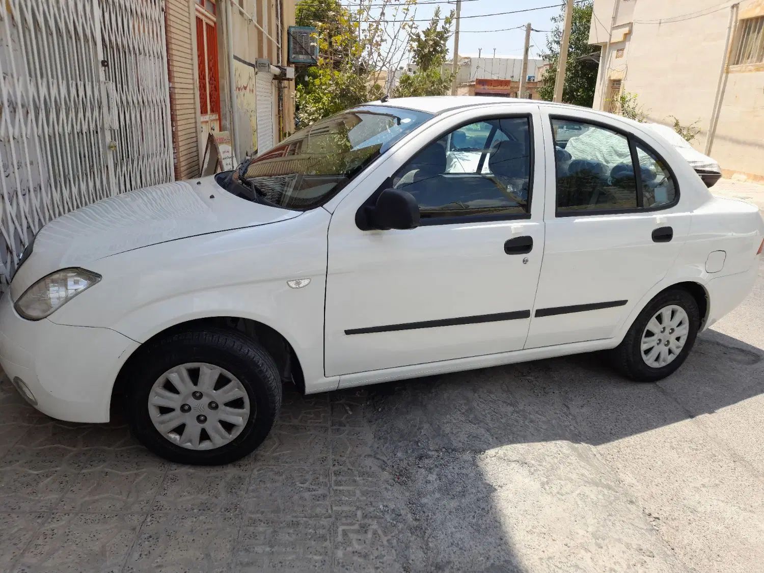 تیبا صندوق دار SX - 1400