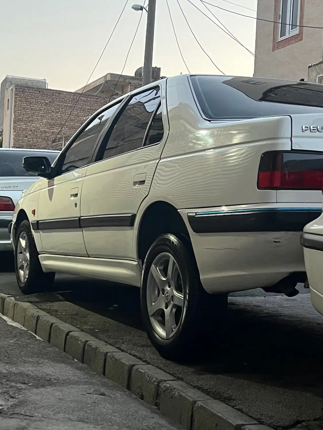 پژو پارس ELX-XU7P سفارشی - 1387