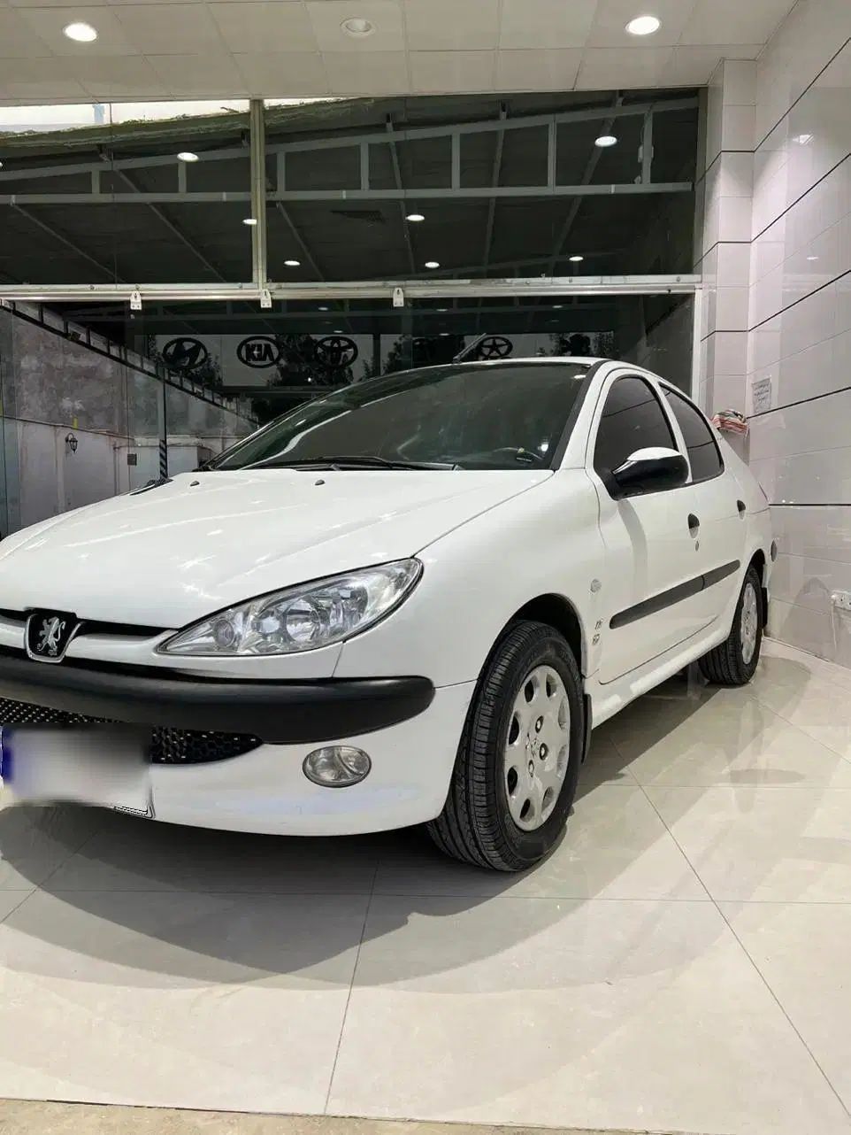 پژو ۲۰۶ صندوق دار v8 - 1393