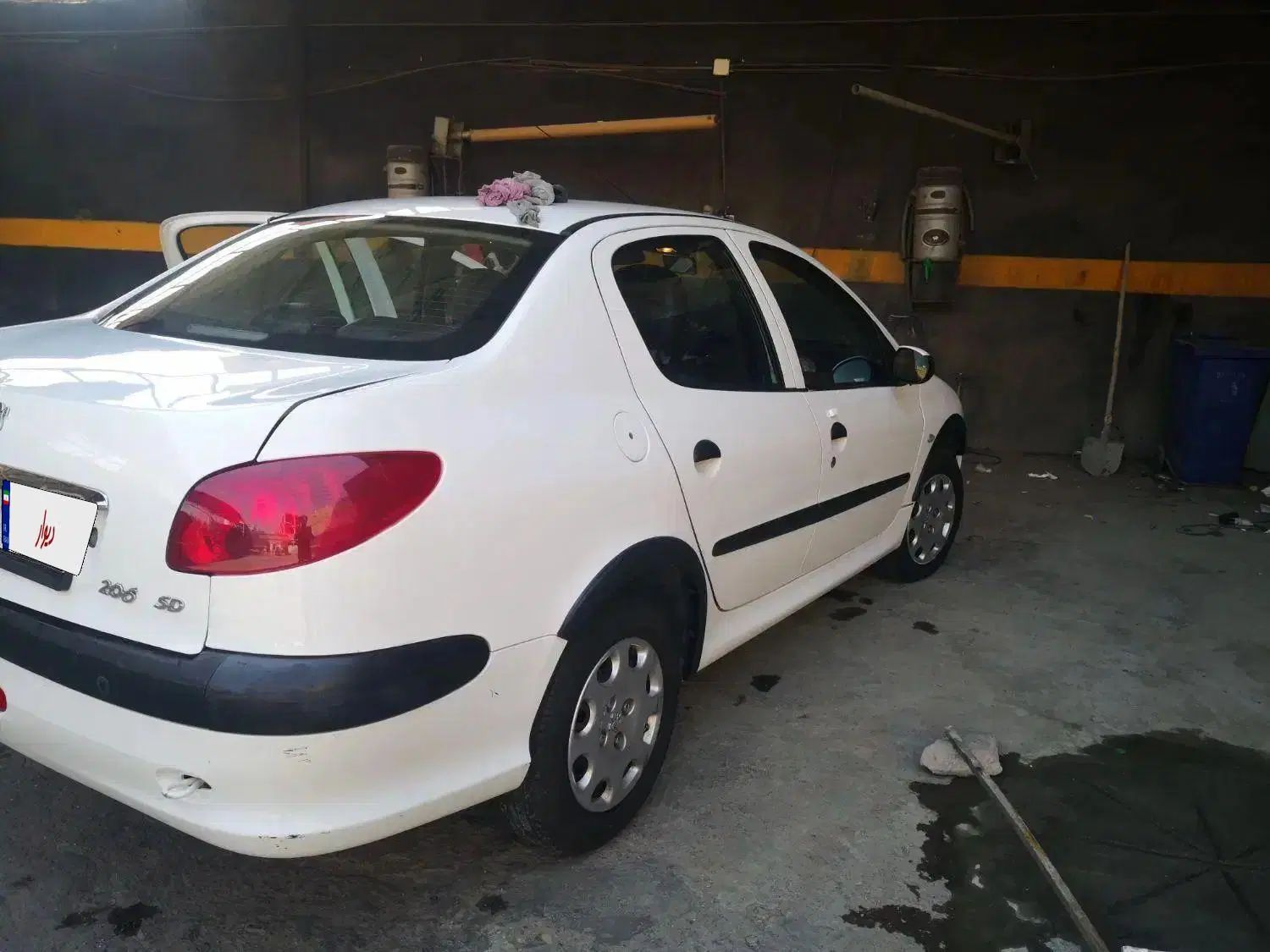 پژو ۲۰۶ صندوق دار v8 - 1396