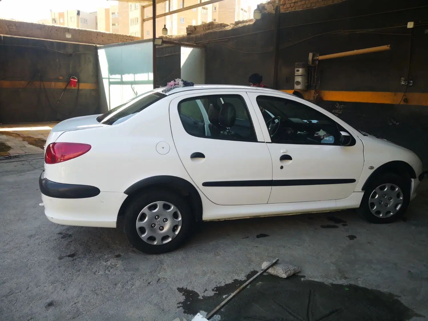پژو ۲۰۶ صندوق دار v8 - 1396