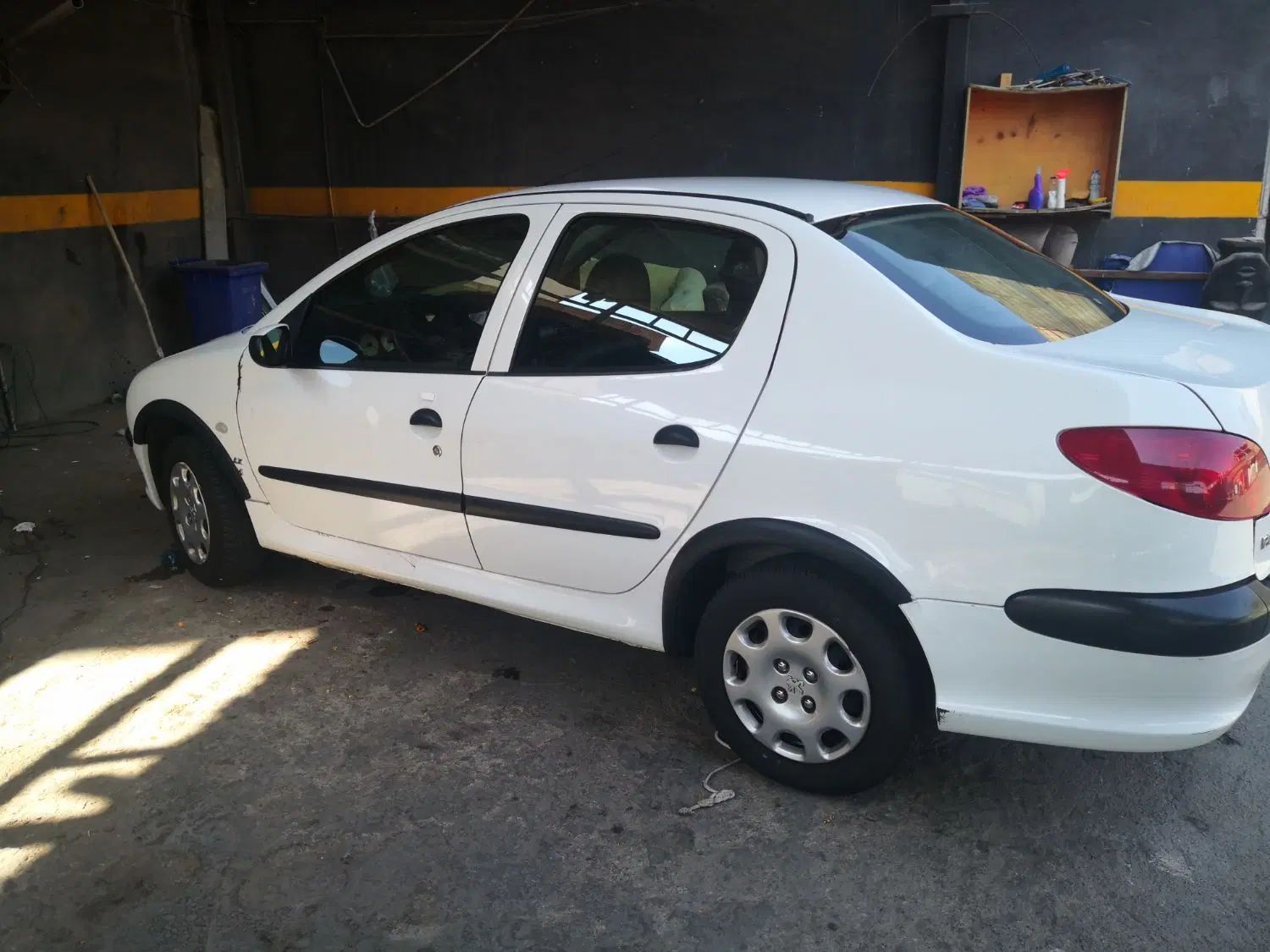 پژو ۲۰۶ صندوق دار v8 - 1396