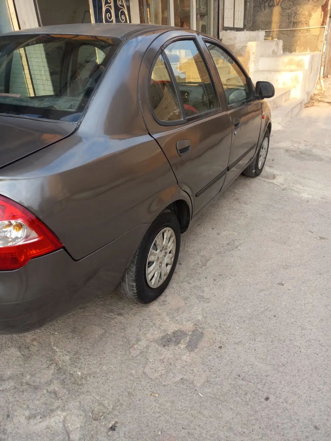 تیبا صندوق دار SX - 1391