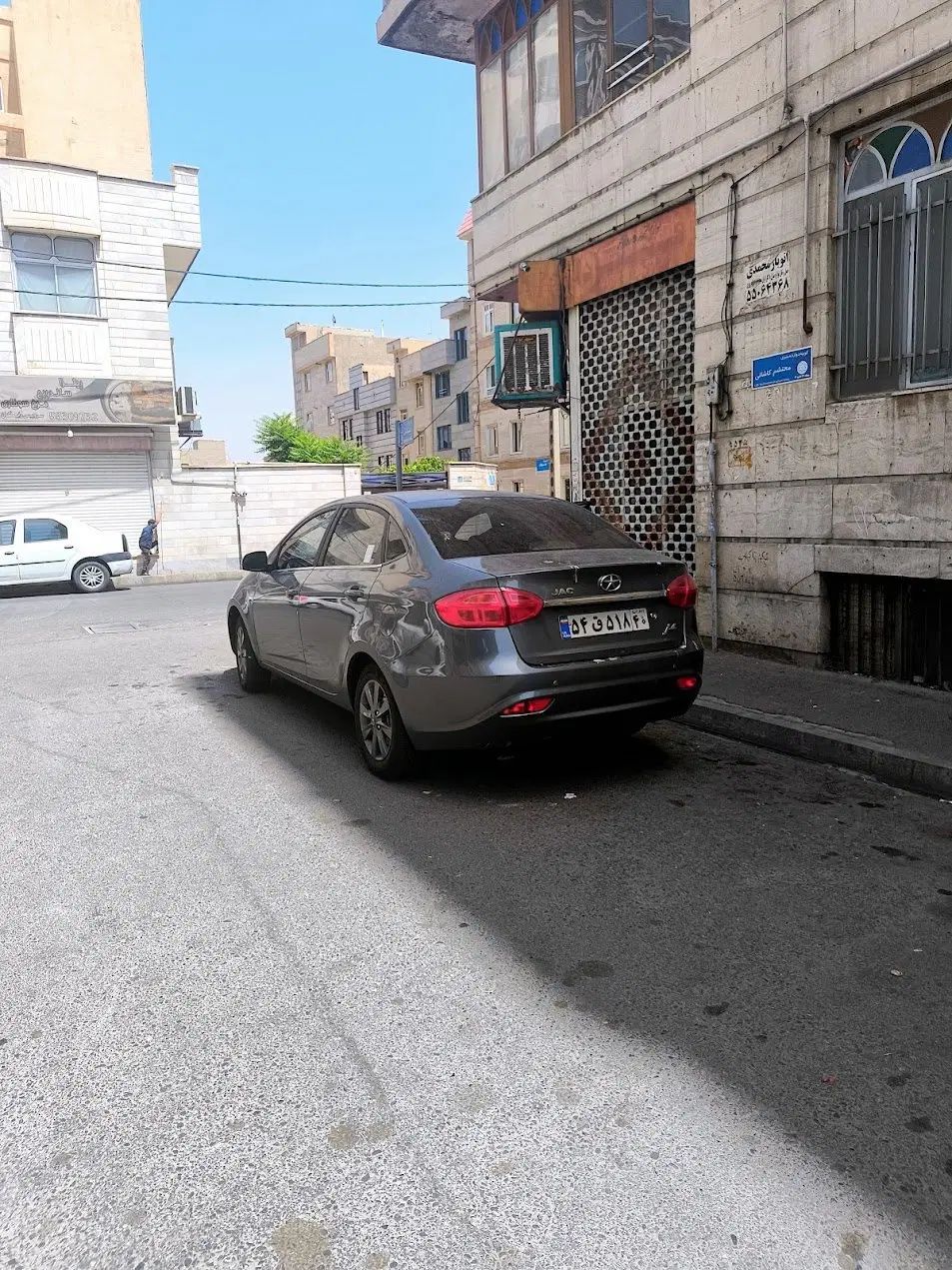 جک J4 اتوماتیک ساده - 1401