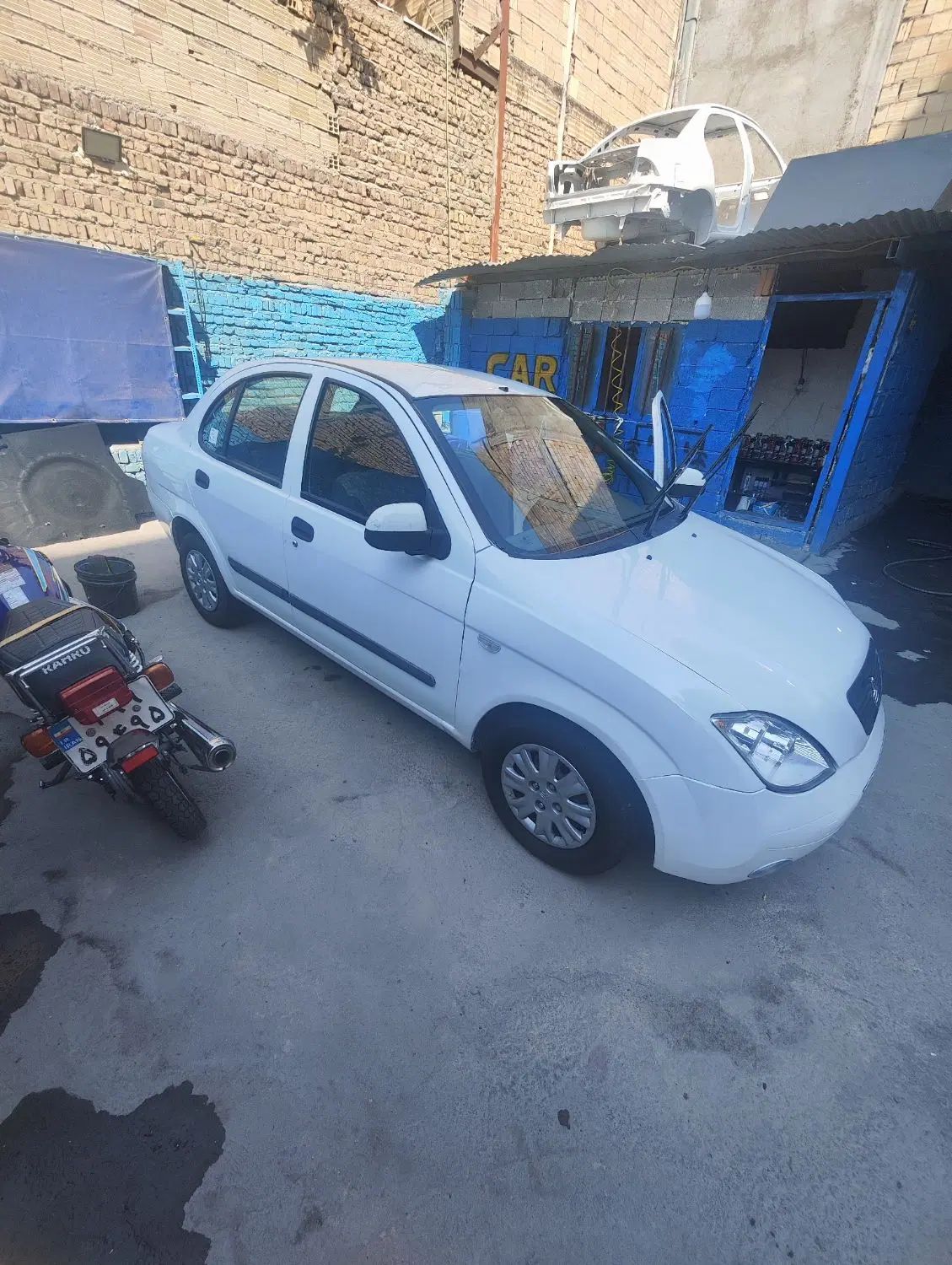 تیبا صندوق دار SX - 1395