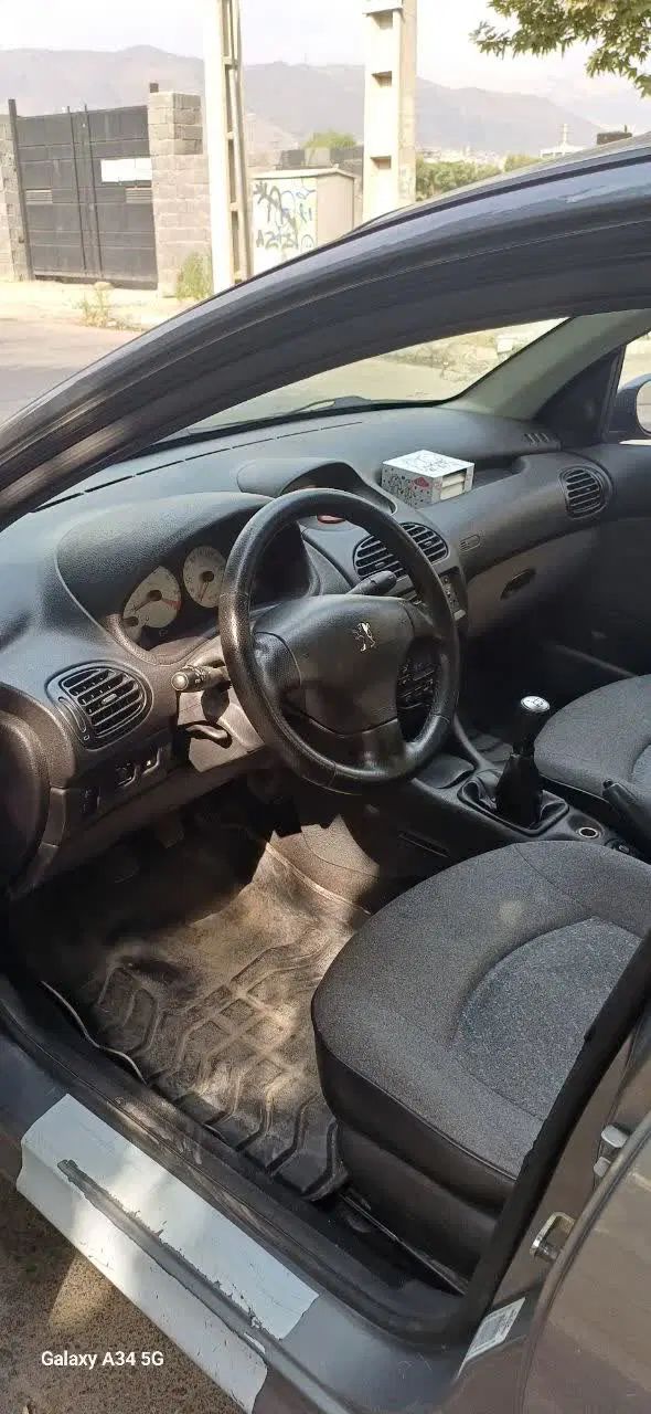 پژو ۲۰۶ صندوق دار v8 - 1389