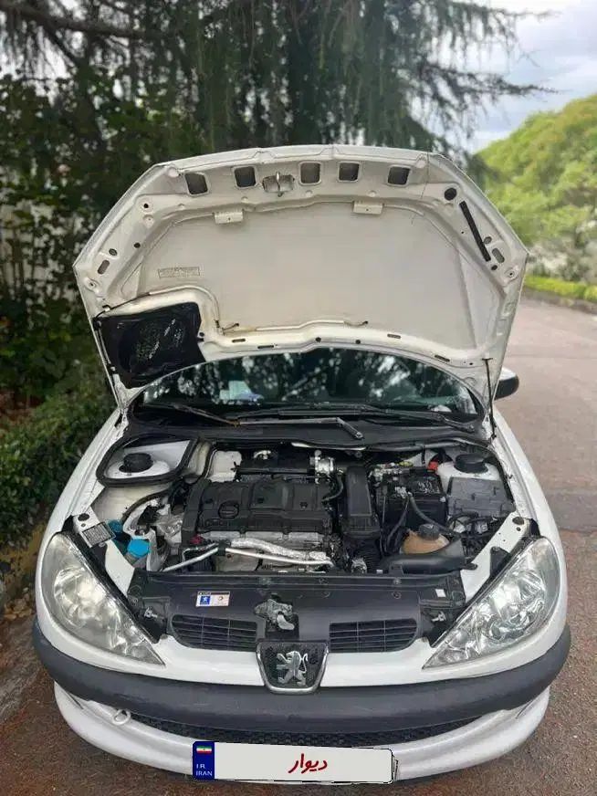 پژو ۲۰۶ صندوق دار v8 - 1393