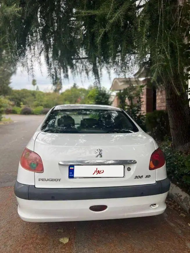 پژو ۲۰۶ صندوق دار v8 - 1393
