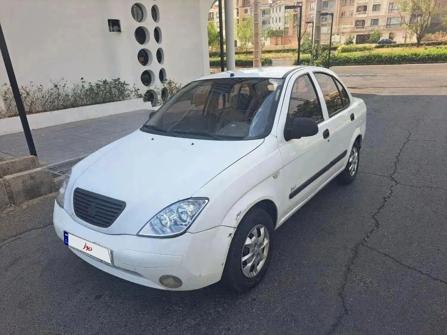 تیبا صندوق دار SX - 1392