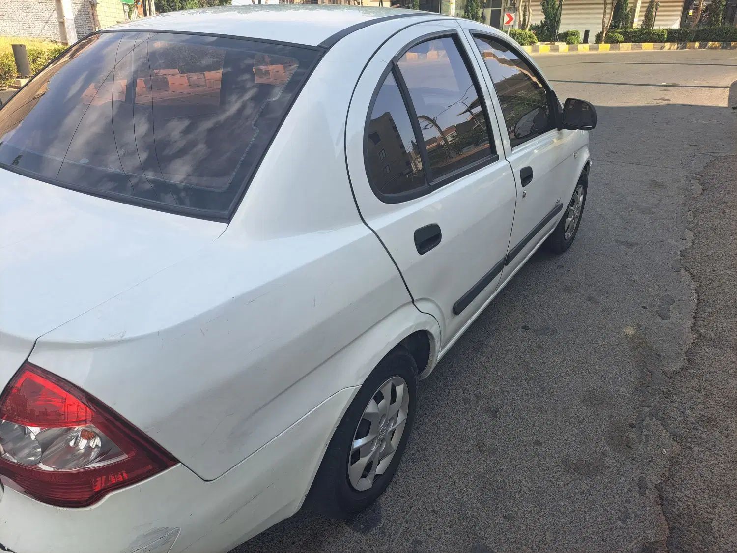 تیبا صندوق دار SX - 1392