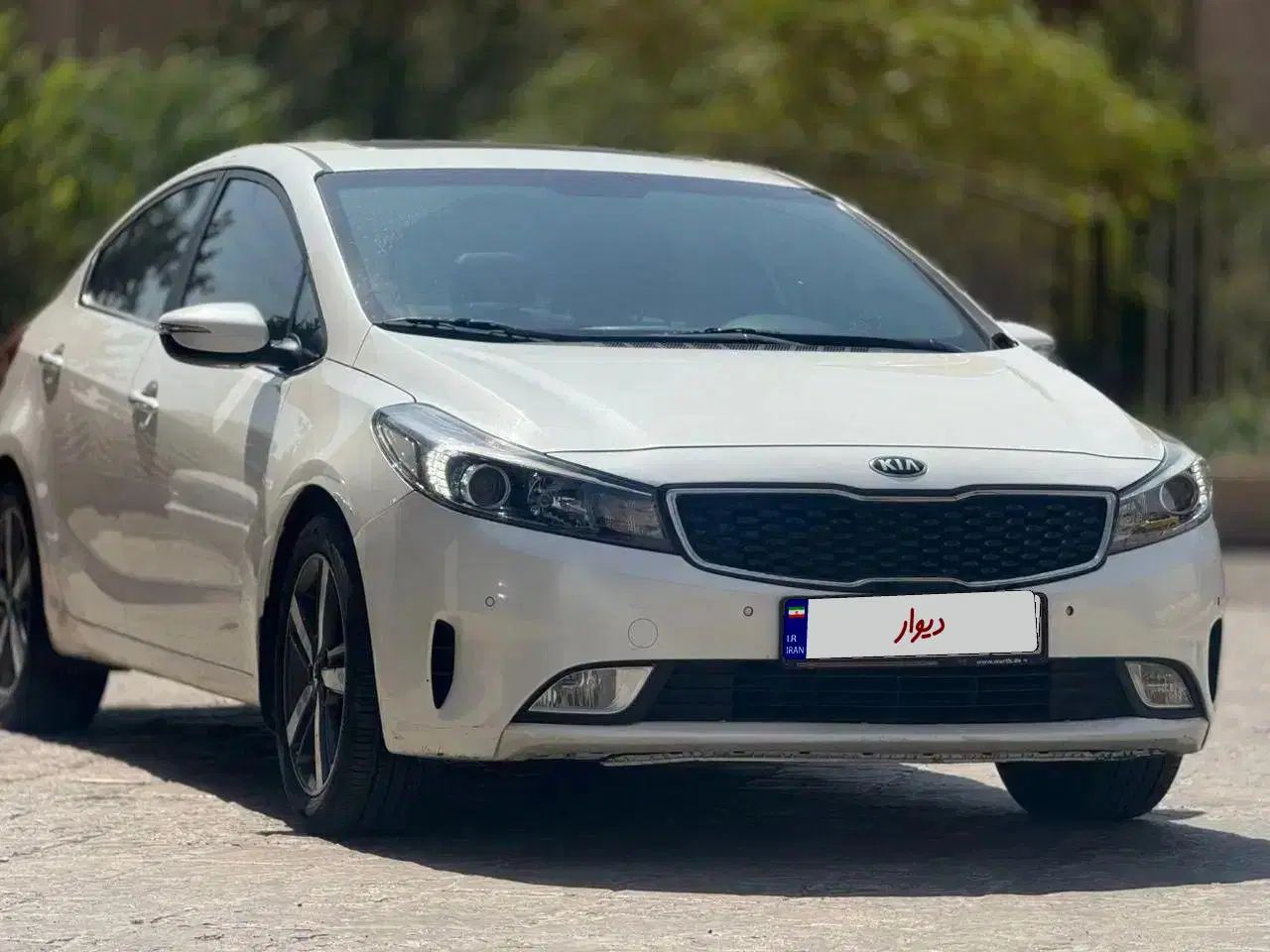 کیا سراتو 2.0 لیتر اتوماتیک GT لاین - 2017