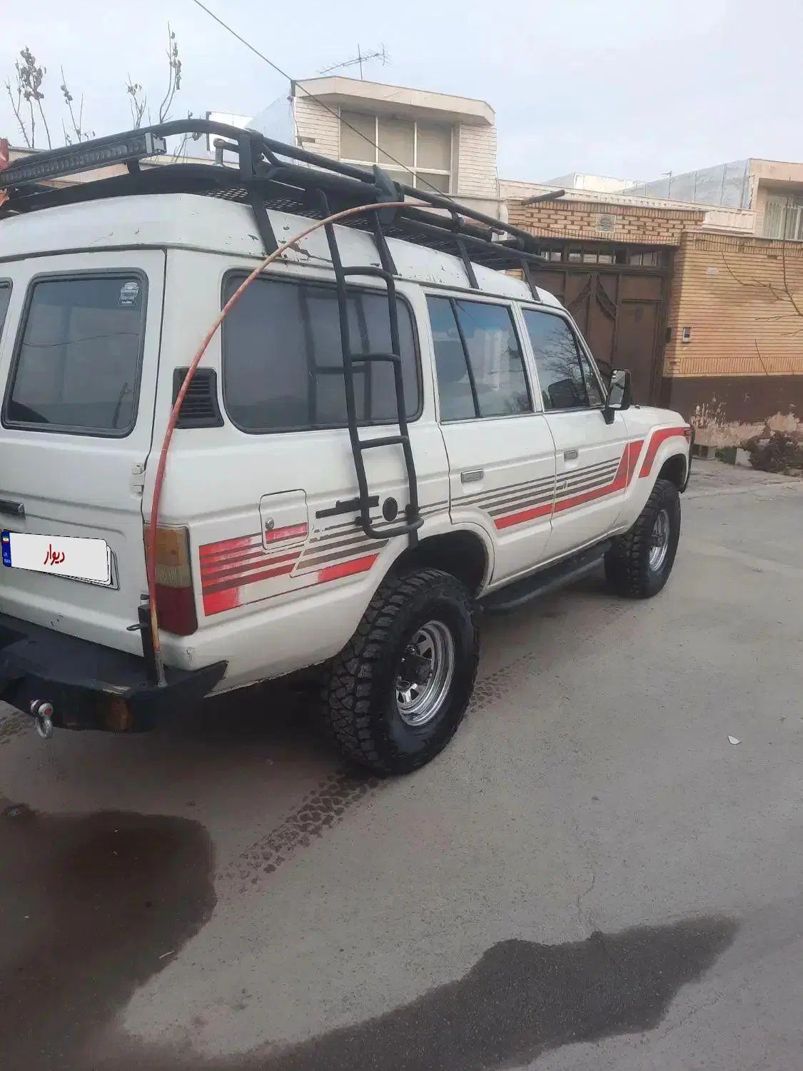 تویوتا لندکروز VXR نسل ۵ - 1402