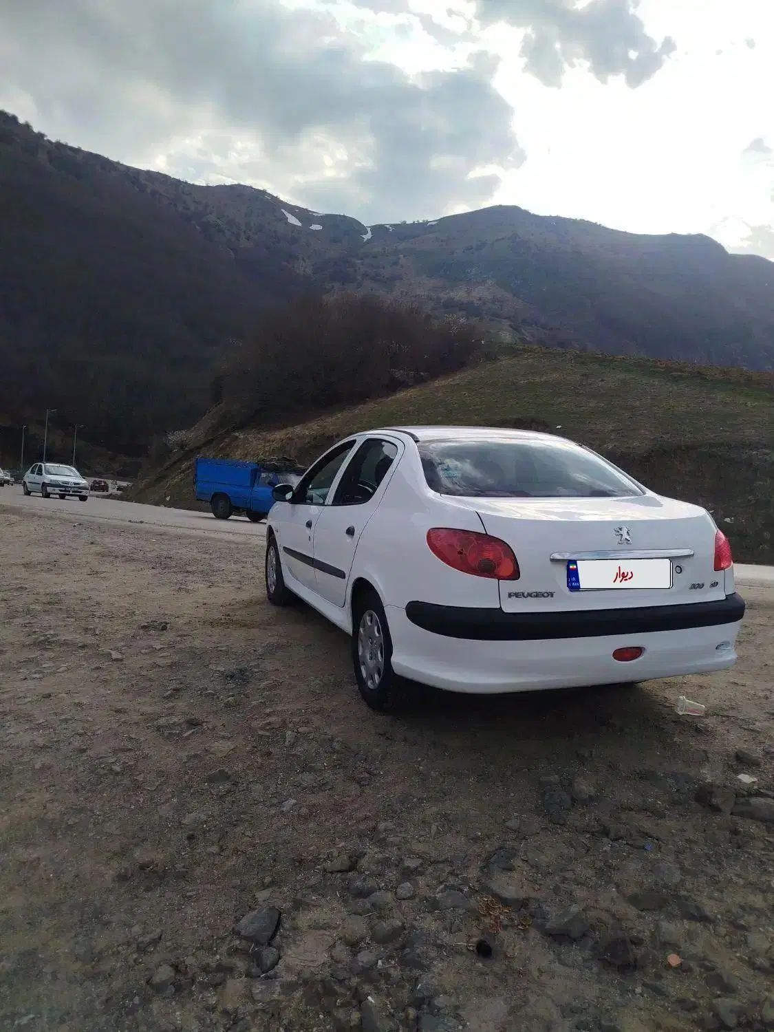 پژو ۲۰۶ صندوق دار v8 - 1394
