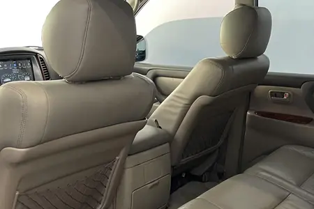 تویوتا لندکروز GXR نسل ۵ - 2006