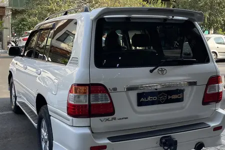 تویوتا لندکروز GXR نسل ۵ - 2006