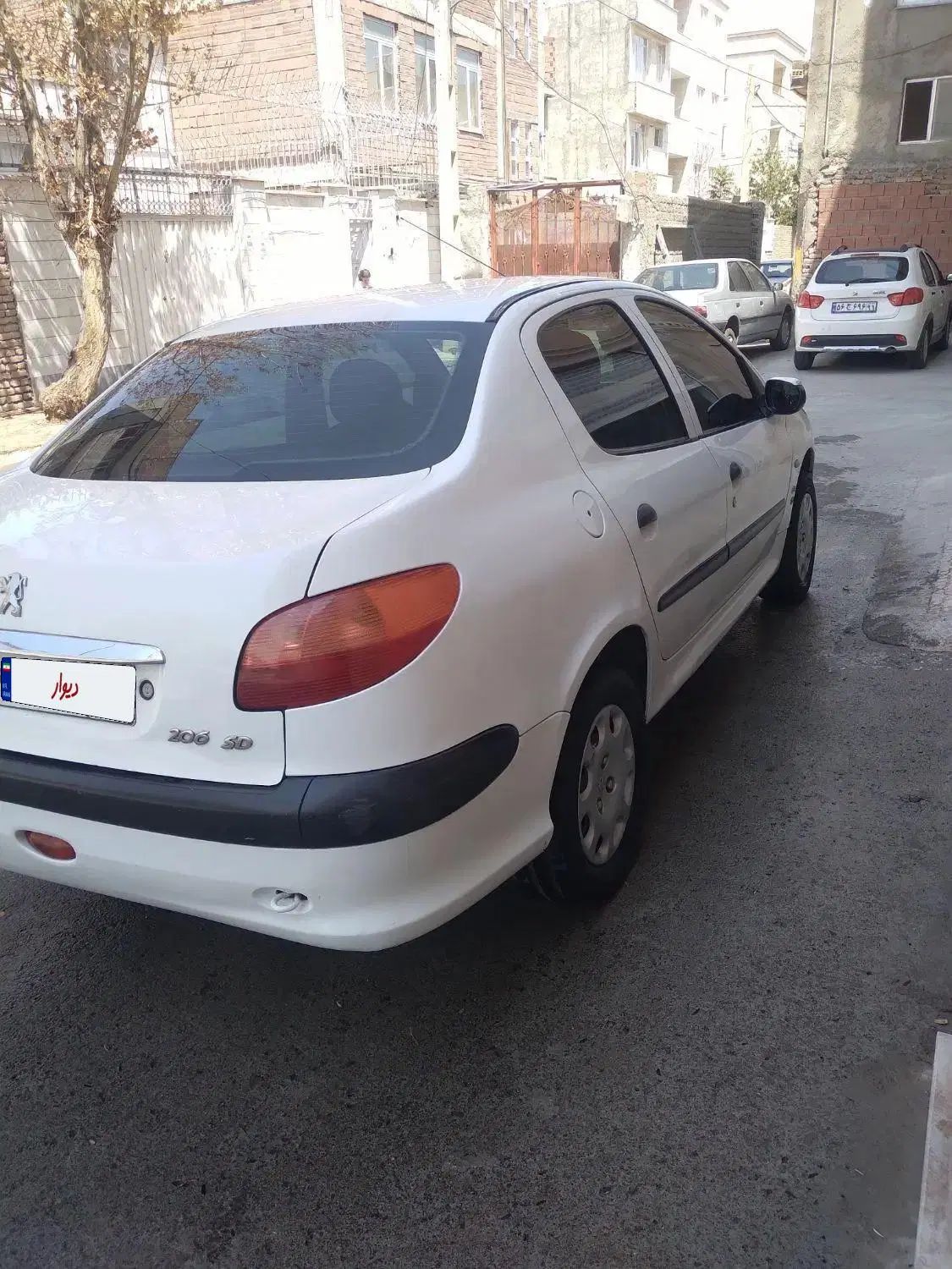 پژو ۲۰۶ صندوق دار v8 - 1389