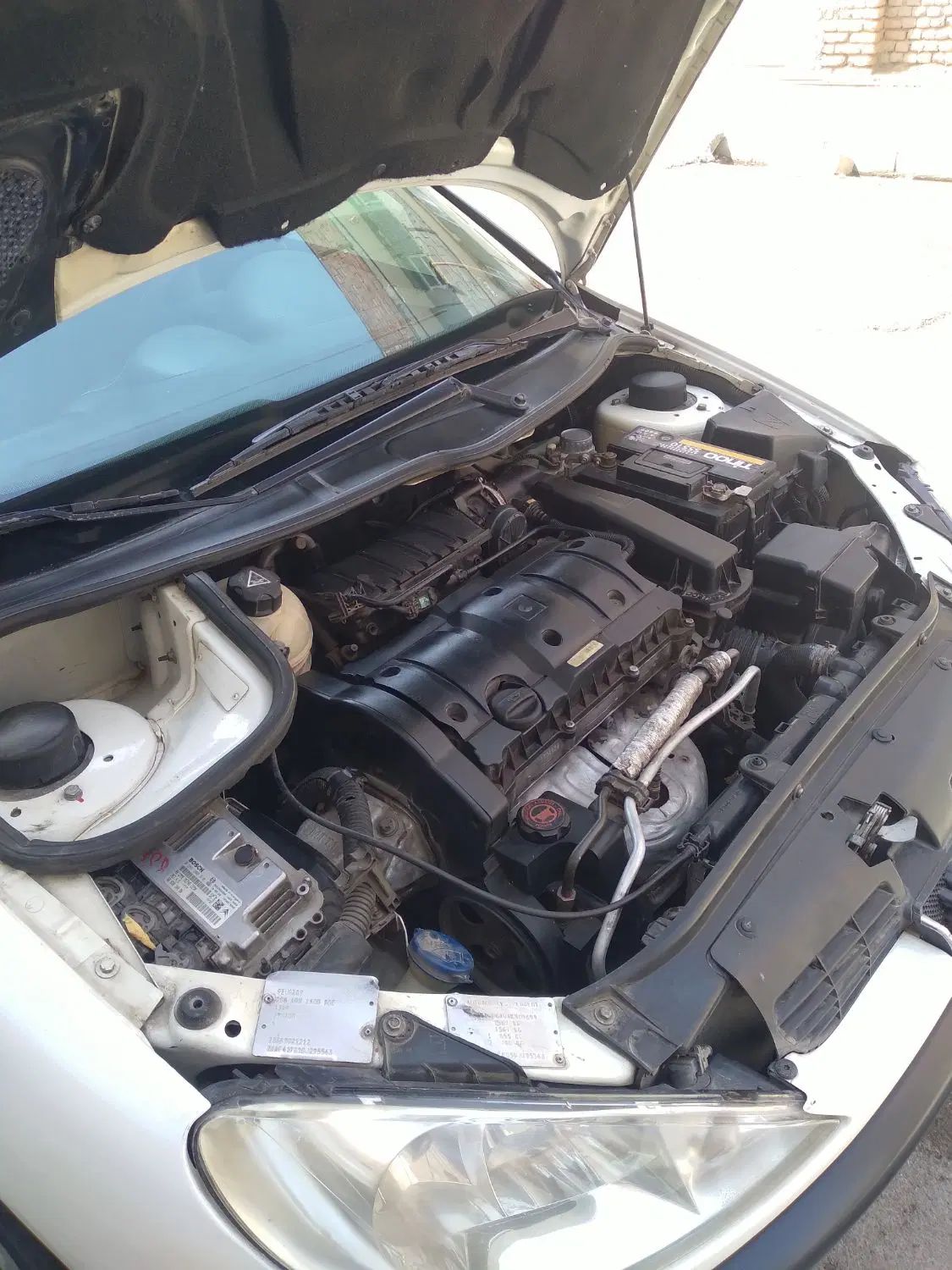 پژو ۲۰۶ صندوق دار v8 - 1389
