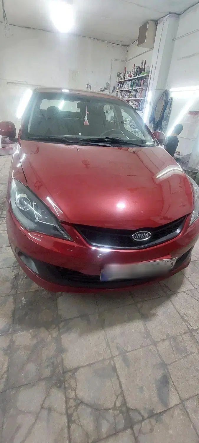 ام وی ام 315 صندوقدار اسپرت دنده‌ای - 1394