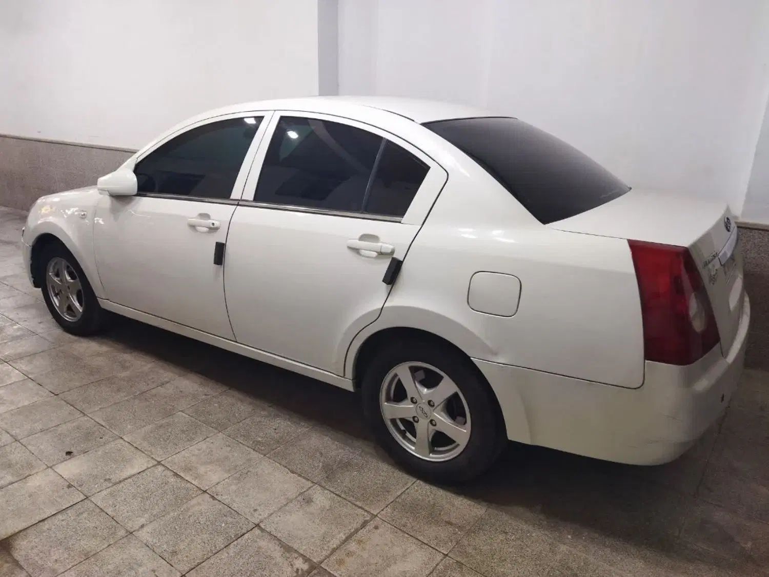 ام وی ام 530 دنده ای - 1391